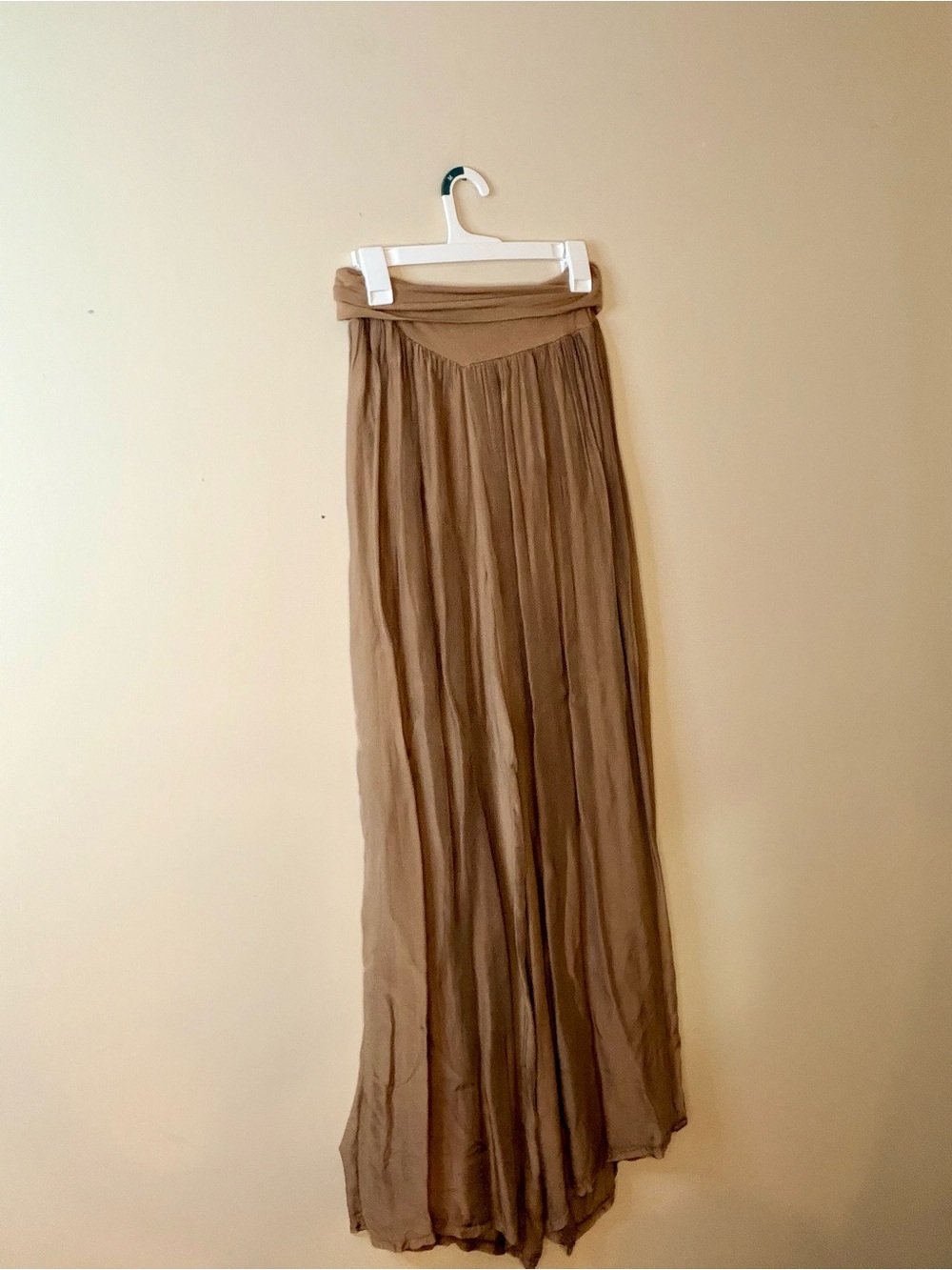 Tempo Paris Wide-Leg Maxi Pants in Taupe